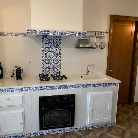 מנדוריה Palazzo Primitivo Casa Vacanze Appartamento מראה חיצוני תמונה